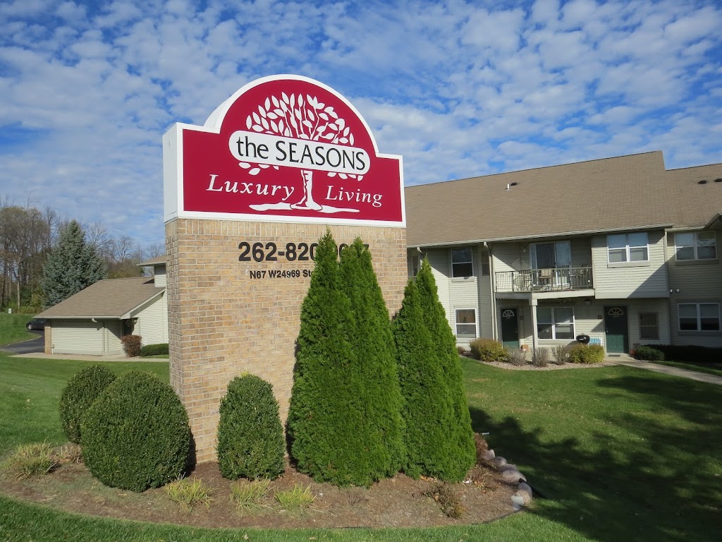 The Seasons Apartments | N67 W24969 Stonegate Ct, Sussex, WI 53089, USA | Phone: (262) 820-0627