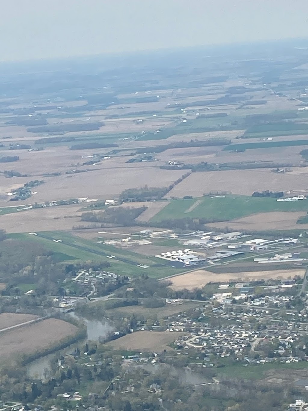 Seneca County Airport | 1778 US-224, Tiffin, OH 44883, USA | Phone: (419) 447-4263