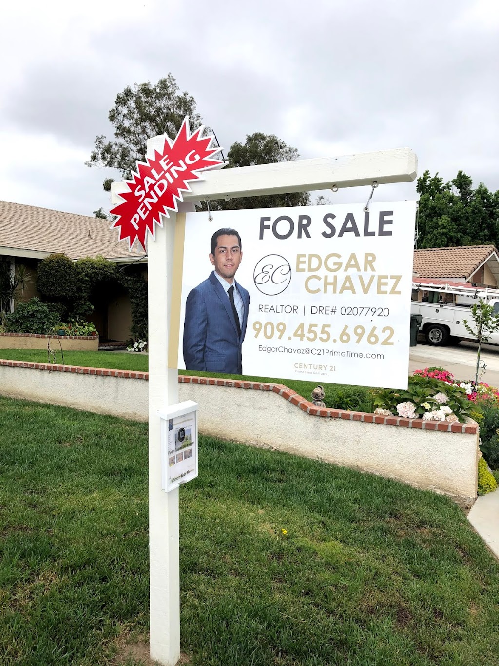 Chino Realtor Century 21 Edgar Chavez | 5490 Philadelphia St unit c, Chino, CA 91710, USA | Phone: (909) 455-6962