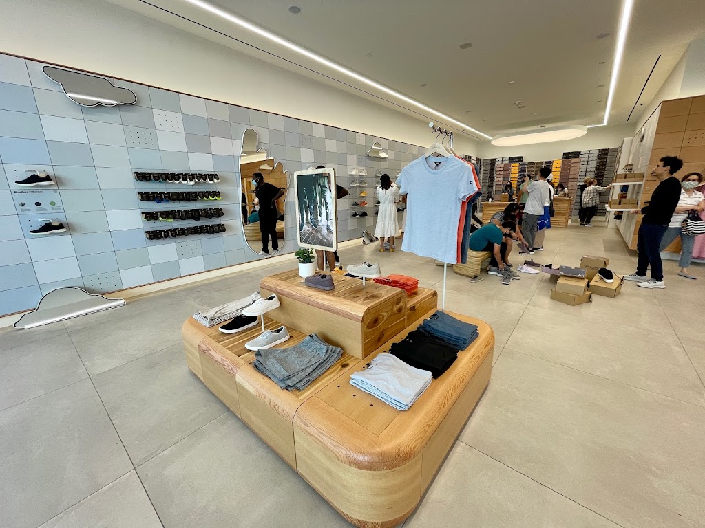 Allbirds | Stanford Shopping Centre,180 El Camino Real Suite 9A and B, Palo Alto, CA 94304, USA | Phone: (650) 460-8040