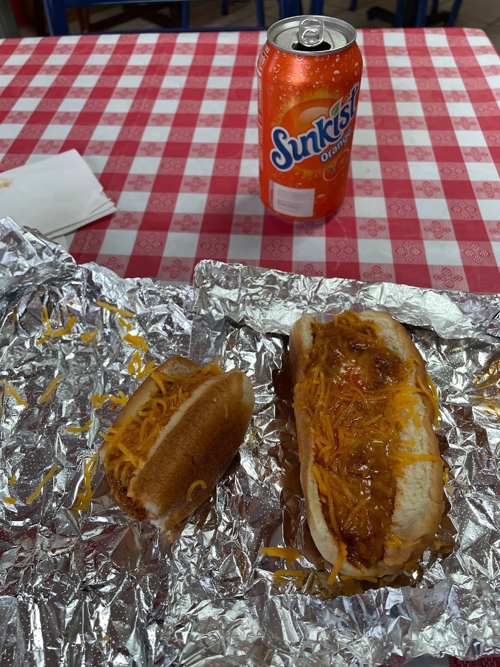 Mr.Eds Hotdogs | 209 N Main St, Stanton, KY 40380, USA | Phone: (606) 569-8170