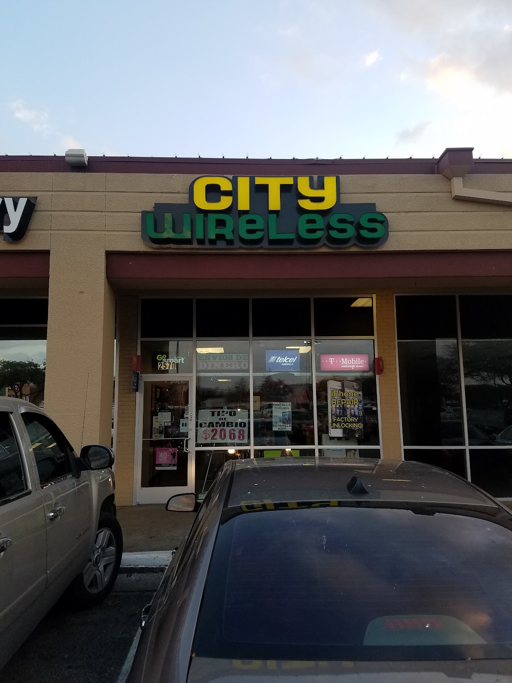 City Wireless Cell Phone Repair iPhone iPad Fix Samsung Galaxy | 2570 Gus Thomasson Rd, Dallas, TX 75228, USA | Phone: (972) 686-9648