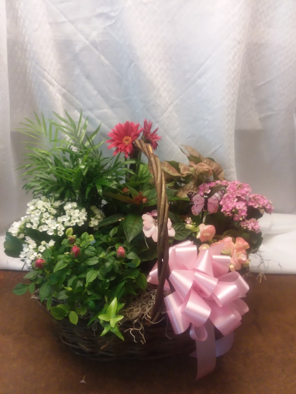 Mc Shanes Florist & Greenhouse Inc | 1066 Rostraver Rd, Belle Vernon, PA 15012, USA | Phone: (724) 929-8123