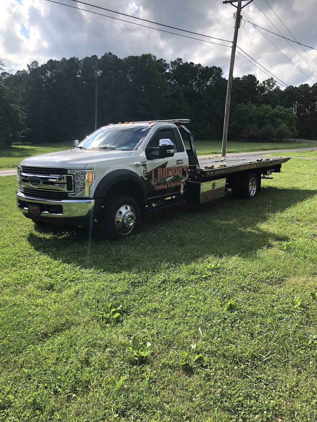 Landons Towing & Recovery Inc. | 721 Borland Rd, Hillsborough, NC 27278, USA | Phone: (919) 525-1267