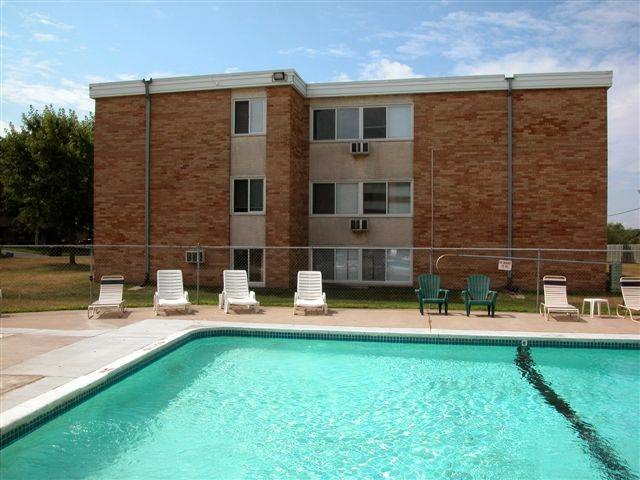 Stonegate Apartments | 10760 6th St NE, Blaine, MN 55434, USA | Phone: (763) 757-4680