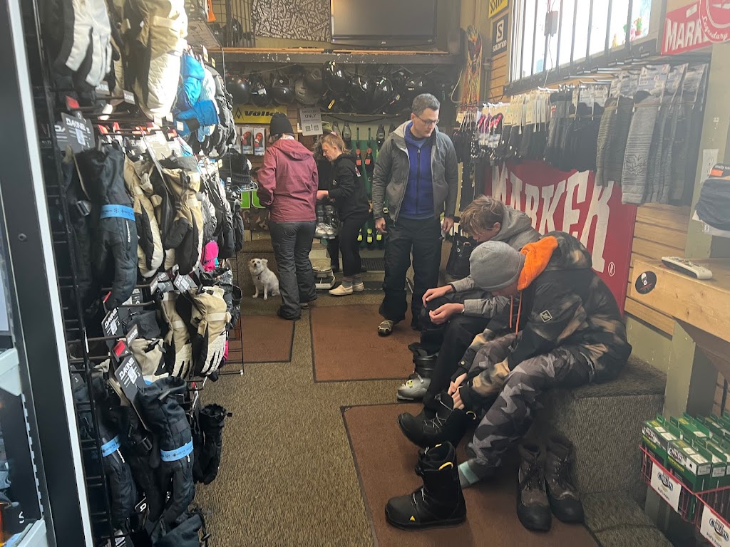 Tahoe Daves Skis & Boards | 3039 CA-89, Olympic Valley, CA 96146, USA | Phone: (530) 583-5665