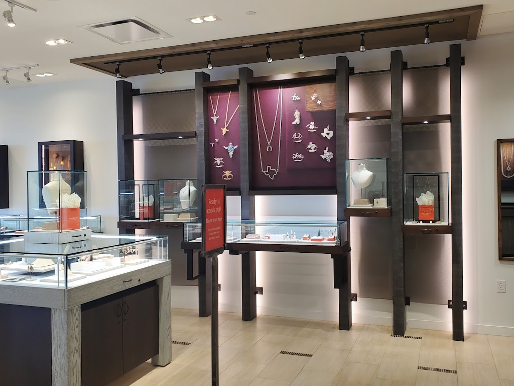 James Avery Artisan Jewelry | 4172 Town Center Dr, Sherman, TX 75090, USA | Phone: (903) 209-4720