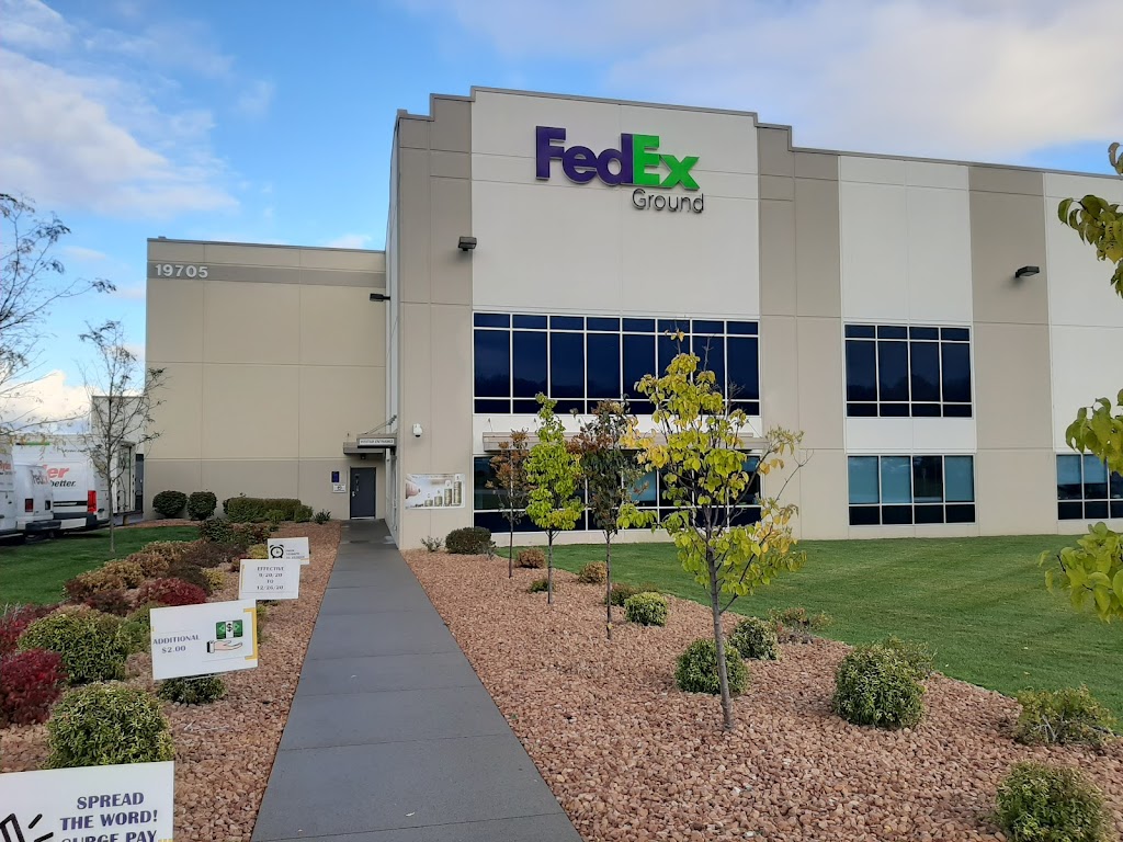 FedEx Ground | 19705 Rogers Dr, Rogers, MN 55374, USA | Phone: (800) 463-3339