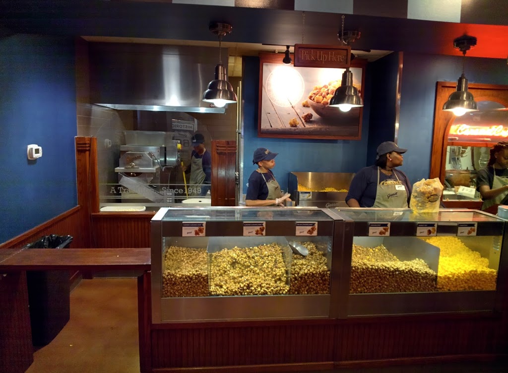 Garrett Popcorn Shops | 600 E Grand Ave, Chicago, IL 60611, USA | Phone: (888) 476-7267