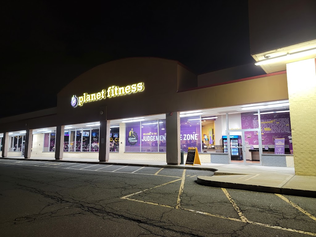 Planet Fitness | 418 Rt 10 Westbound, East Hanover, NJ 07936, USA | Phone: (862) 701-5511