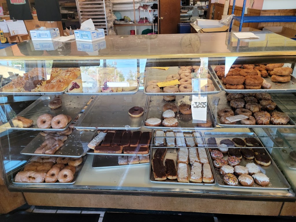 Hi-Way Bakery | 2633 Chicago Rd, South Chicago Heights, IL 60411, USA | Phone: (708) 754-3255