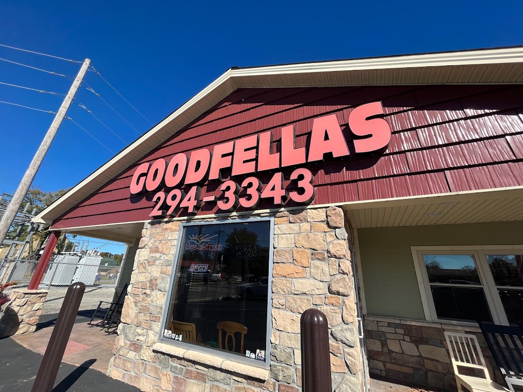 Goodfellas Pizza | 103 Colonels Way, Henryville, IN 47126, USA | Phone: (812) 294-3343