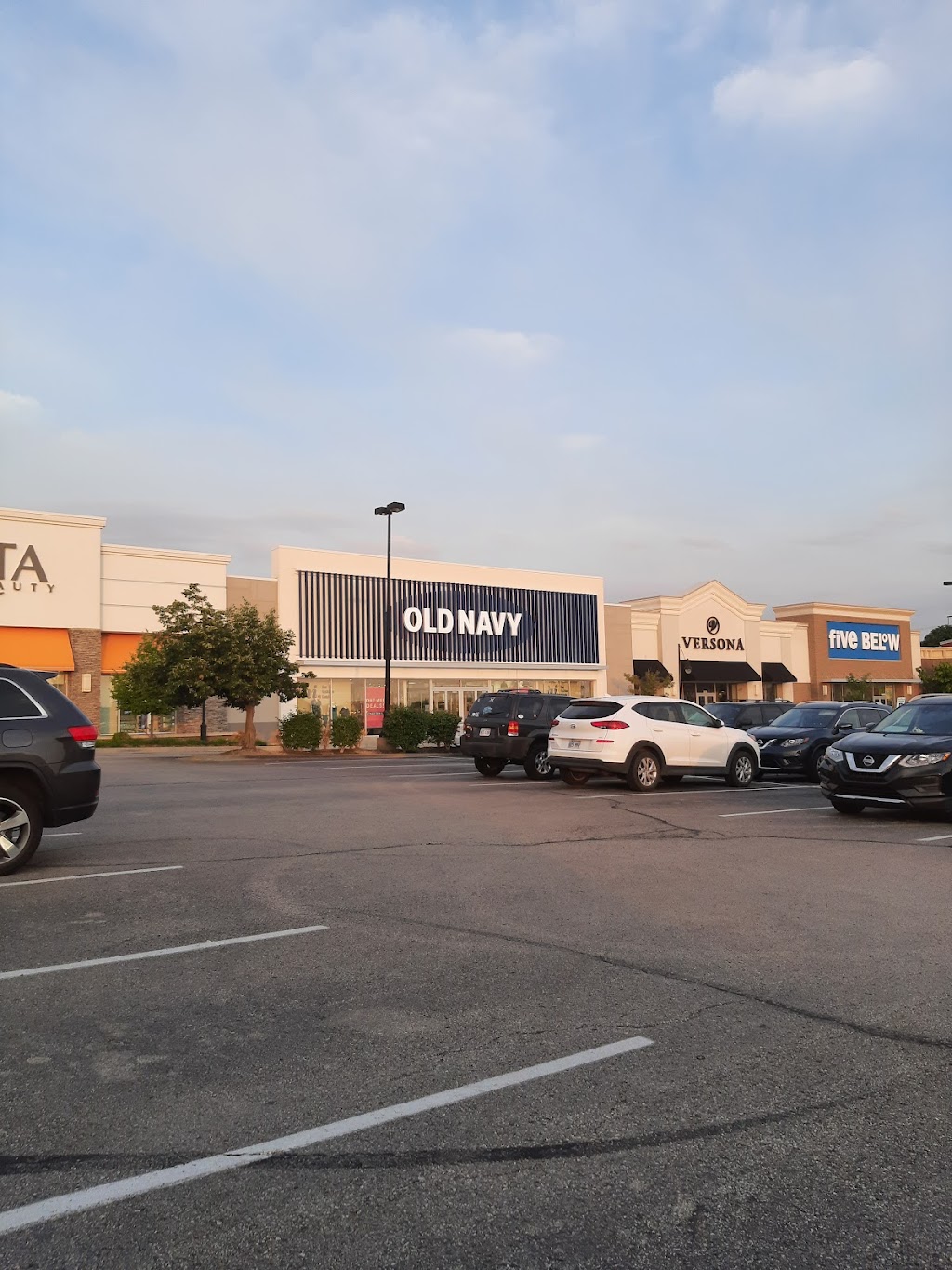 Old Navy | 14625 W 119th St, Olathe, KS 66062, USA | Phone: (913) 233-8289