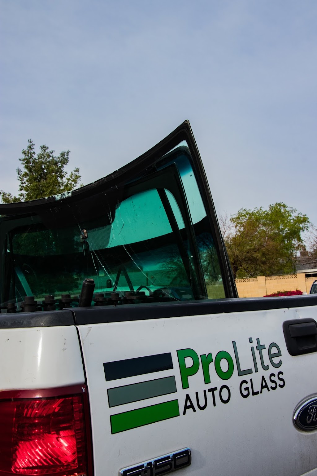 Prolite Auto Glass | 127 W Juanita Ave Ste 216, Mesa, AZ 85210, USA | Phone: (480) 525-6554