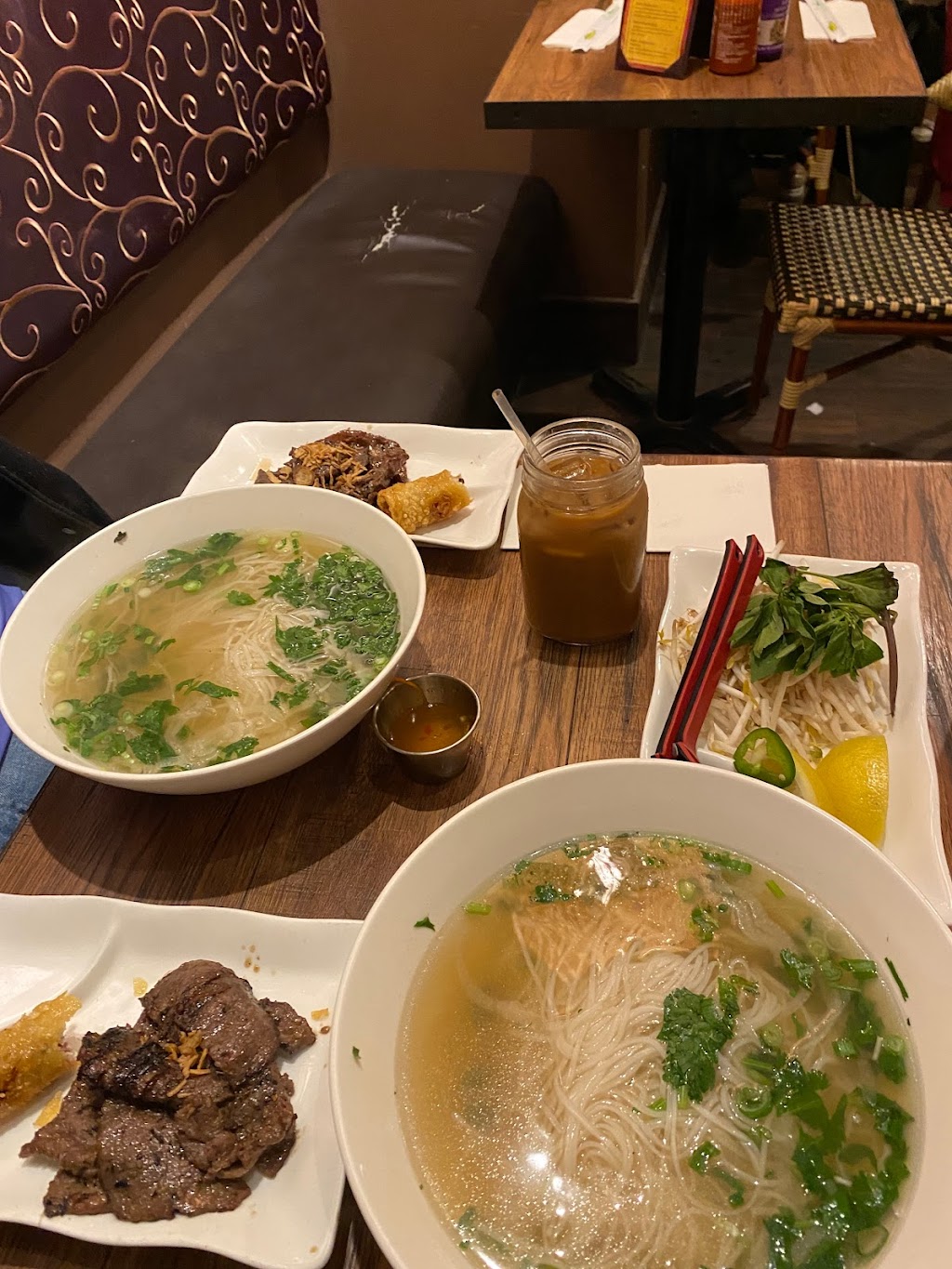 PHO SHOP | 1716 1st Ave., New York, NY 10128, USA | Phone: (212) 369-9888