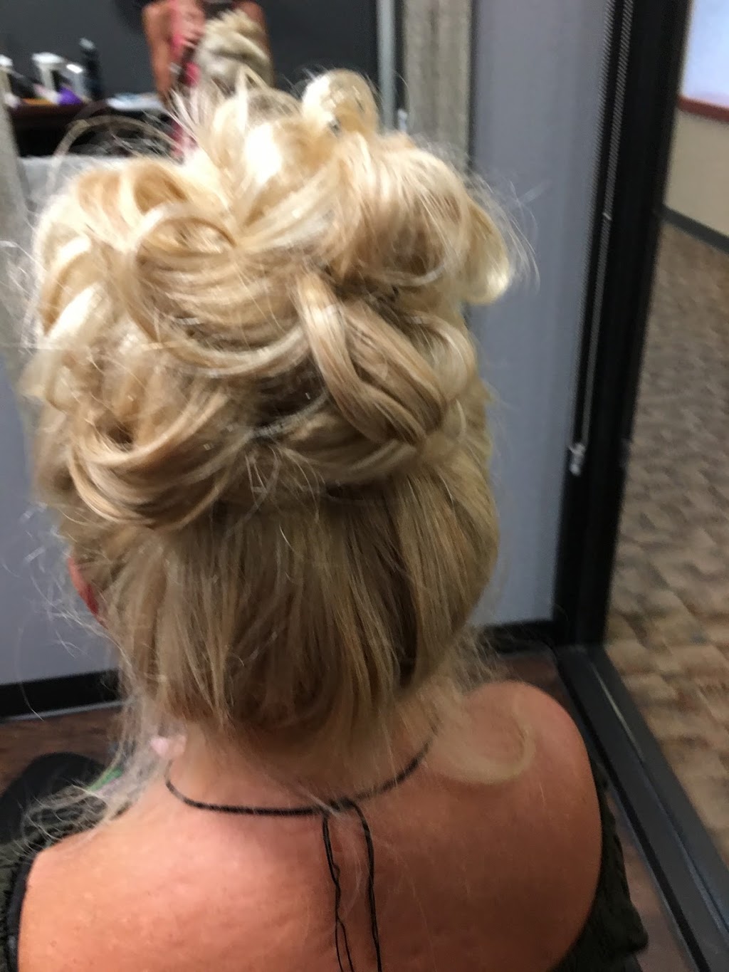T Bella Salon | #208, Suites 102, 103, 104, 3021 Butterfield Rd, Oak Brook, IL 60523, USA | Phone: (630) 620-1944