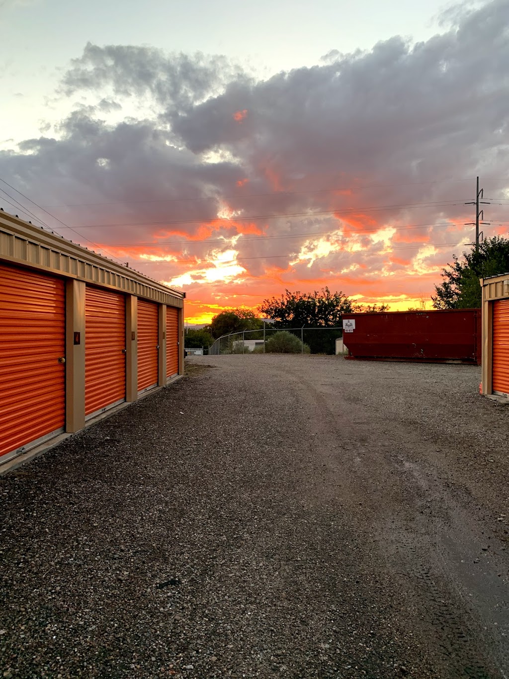 Vast Storage | 19 Meadow Lake Rd, Los Lunas, NM 87031 | Phone: (505) 585-5550