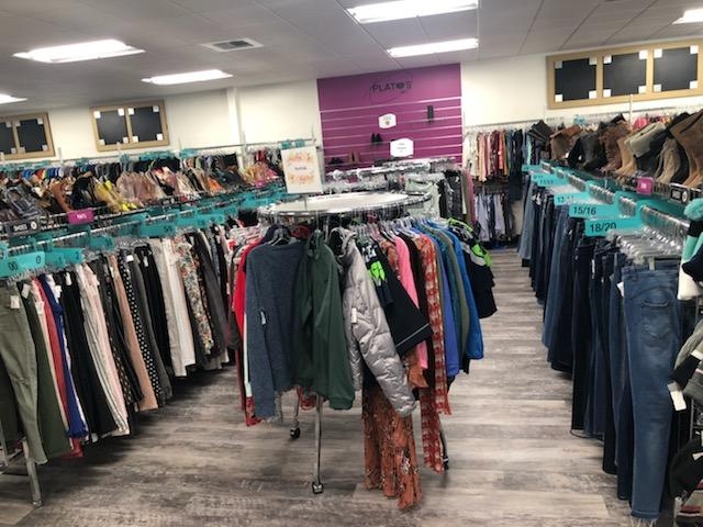 Platos Closet Lynnwood | 18920 28th Ave W, Lynnwood, WA 98036, USA | Phone: (425) 775-5868