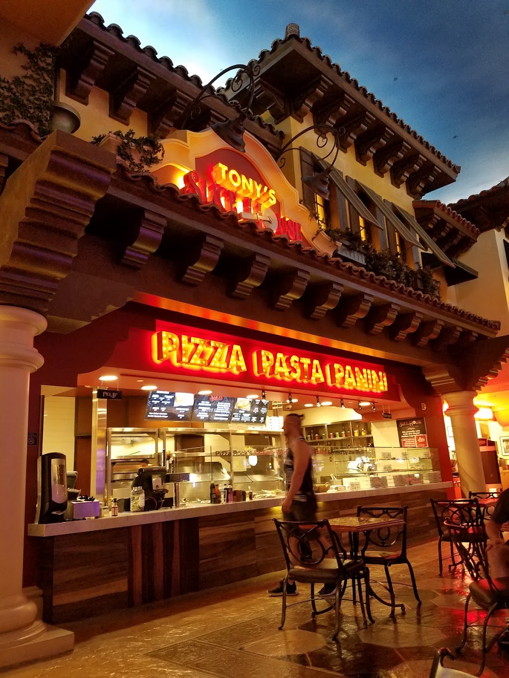 Tonys Slice House | 2300 Paseo Verde Pkwy, Henderson, NV 89052, USA | Phone: (702) 260-7133