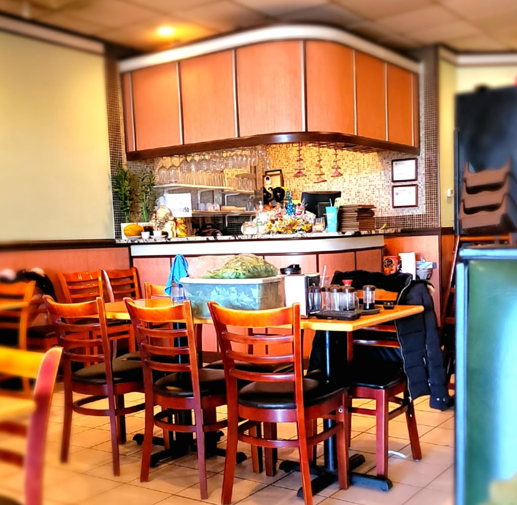 V N Noodle House | 2299 Johns Hopkins Rd, Gambrills, MD 21054, USA | Phone: (410) 721-6619