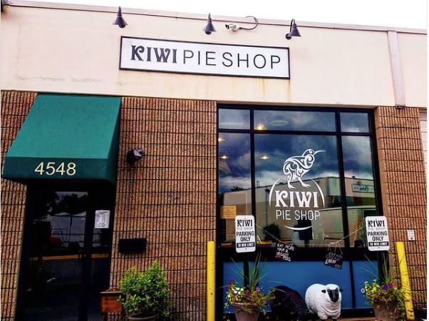 Kiwi Pie Shop | 4548 Eisenhower Ave, Alexandria, VA 22304, USA | Phone: (703) 988-4800