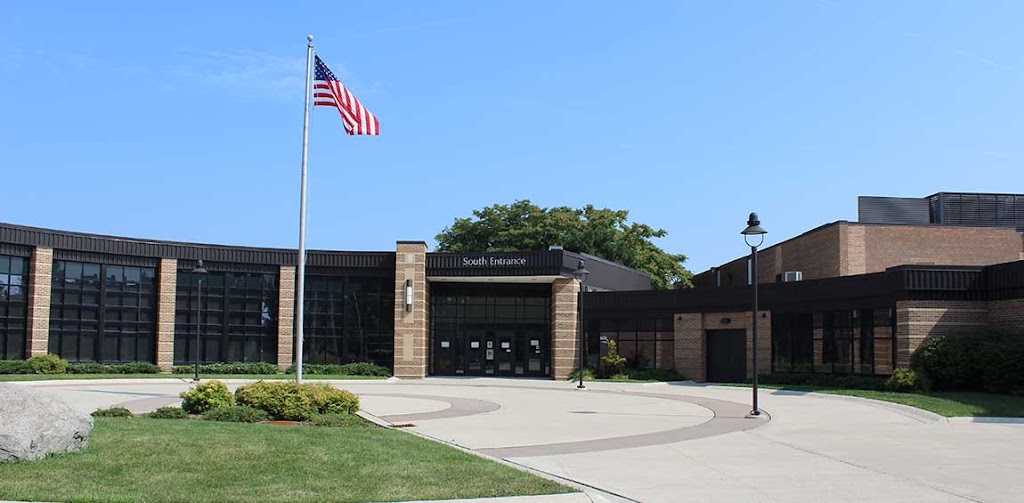 Roseville High School | 17855 Common Rd, Roseville, MI 48066, USA | Phone: (586) 445-5540