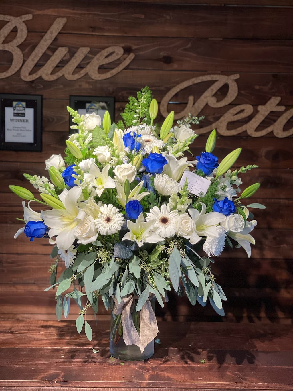Blue Petals Floral Designs and Salon | 14968 Main St Ste B, Hesperia, CA 92345, USA | Phone: (760) 881-6278