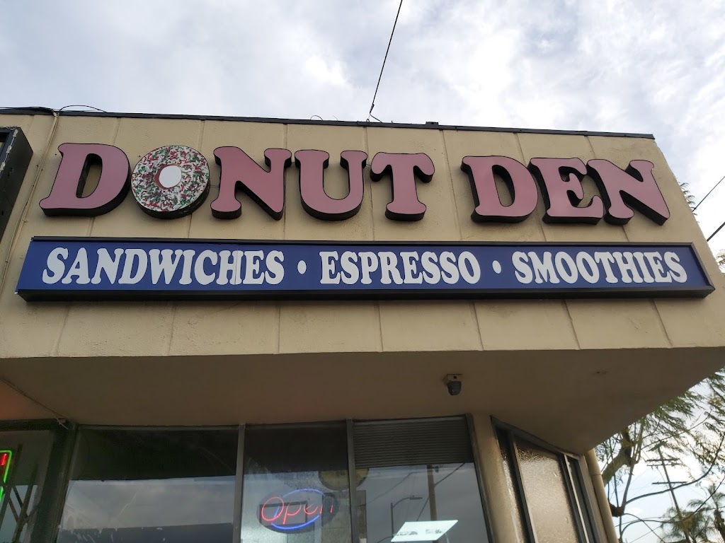 Donut Den | 8055 Vineland Ave, Sun Valley, CA 91352, USA | Phone: (818) 768-1245