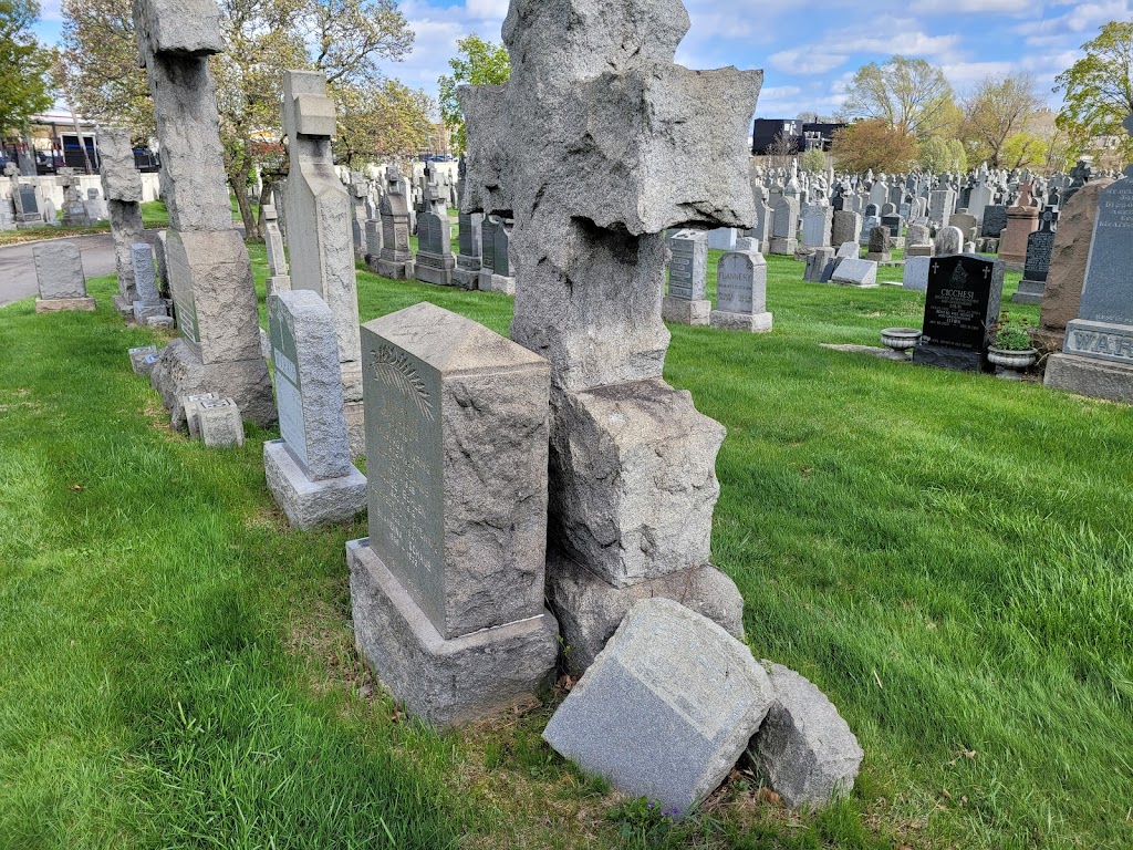 Old St Raymonds Cemetery | 1201 Balcom Ave, Bronx, NY 10465, USA | Phone: (718) 792-1133
