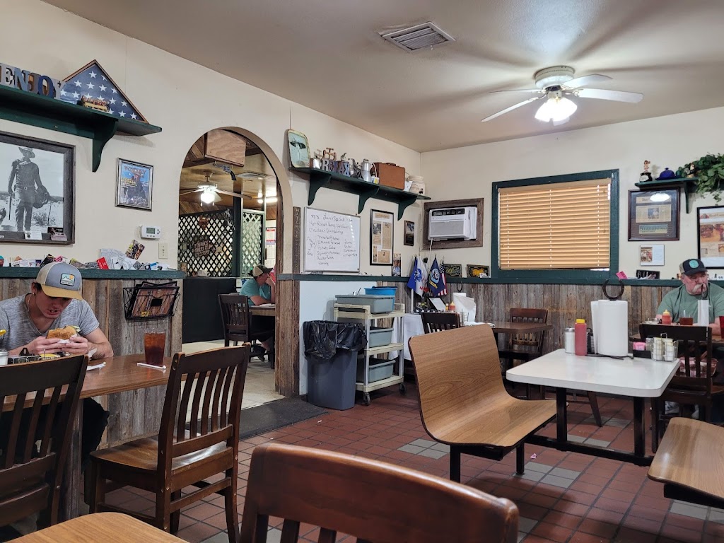 Marys Brazos Cafe | 5090 Tin Top Rd, Weatherford, TX 76087, USA | Phone: (817) 594-0203