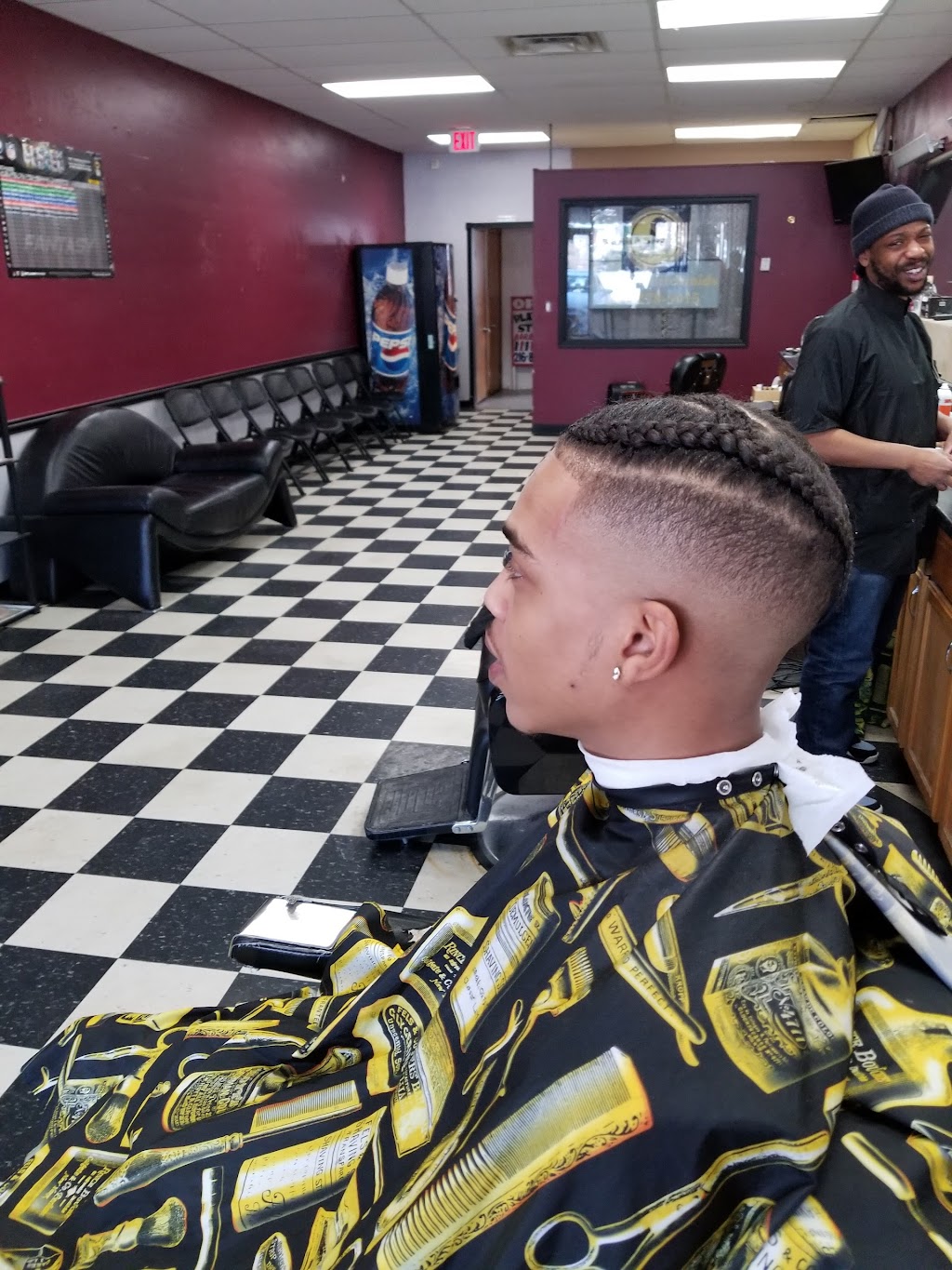 platinum stylez barbershop | 321 E 200th St, Euclid, OH 44119 | Phone: (216) 713-0033