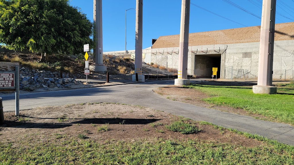 Santa Ana River Trail - Moon Park Entrance | 3377 California St, Costa Mesa, CA 92626, USA | Phone: (714) 973-6680