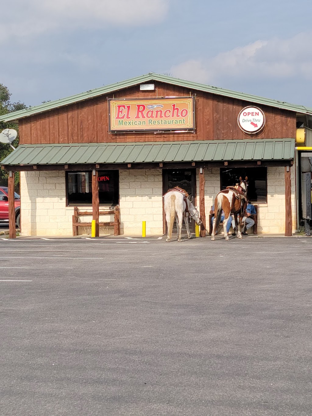 El Rancho Mexican Restaurant | 535 TX-29, Bertram, TX 78605, USA | Phone: (512) 355-3759