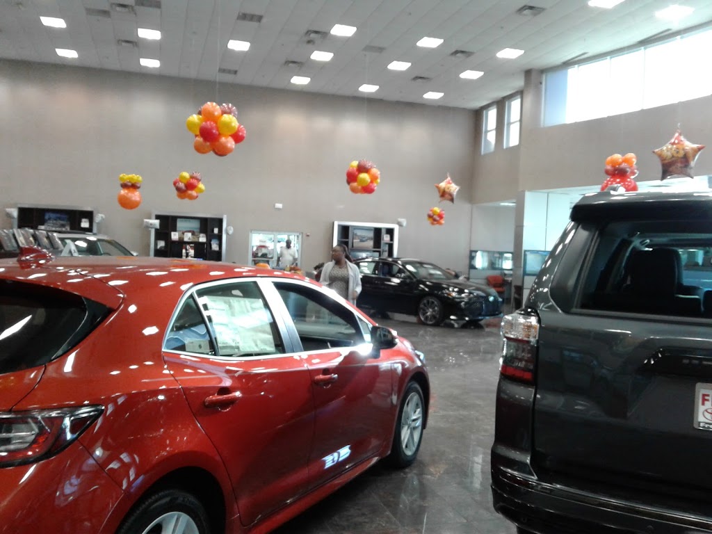 Freeman Toyota | 204 NE Loop 820, Hurst, TX 76053, USA | Phone: (817) 383-0871