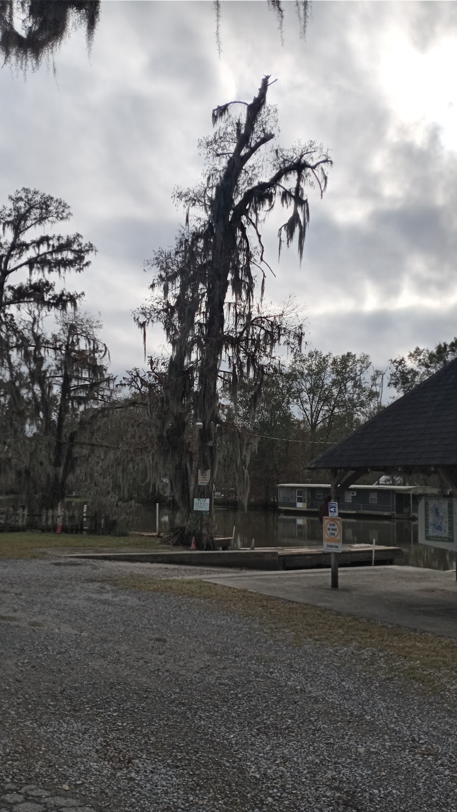 Cajun Cabin Bayou Corne | Sportsmans Dr, Belle Rose, LA 70341, USA | Phone: (985) 252-8700