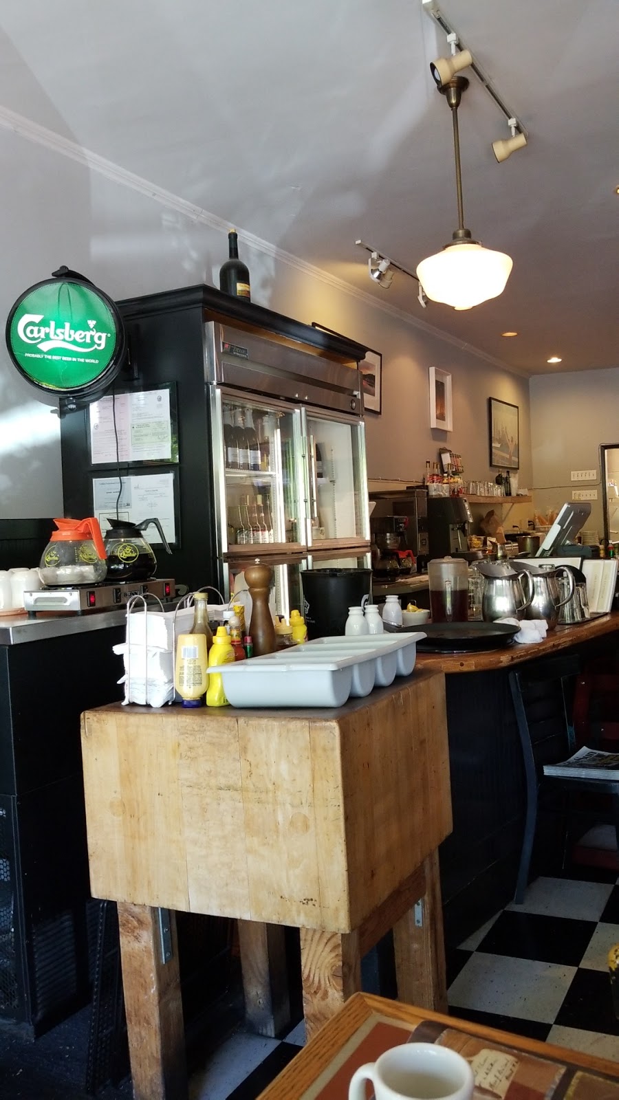 The Lighthouse Café | 12 Tamalpais Dr, Corte Madera, CA 94925 | Phone: (415) 945-8902