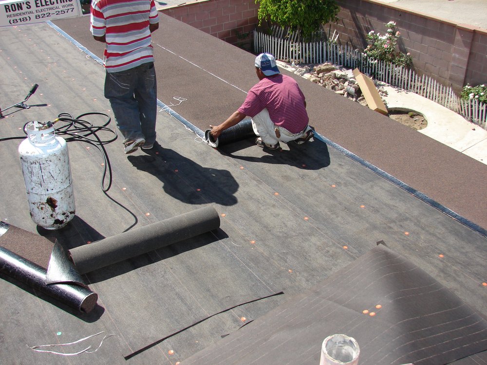 Husky Roofing & Construction | 12814 Victory Blvd, North Hollywood, CA 91606, United States | Phone: (800) 734-4396