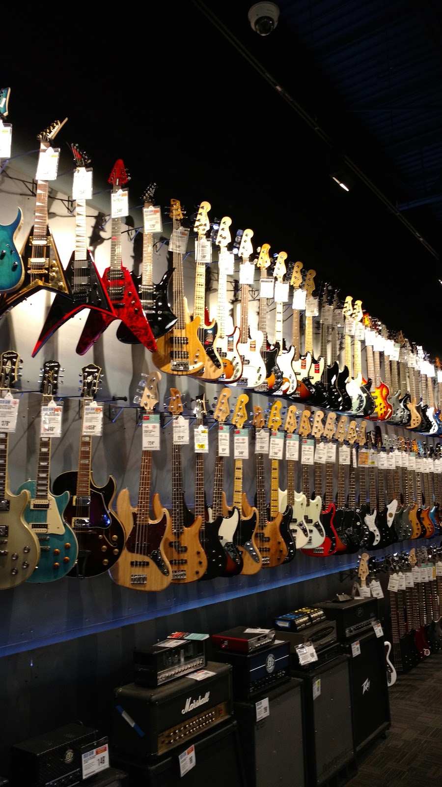 Guitar Center | 1241 S Lone Hill Ave, Glendora, CA 91740, USA | Phone: (626) 967-7911