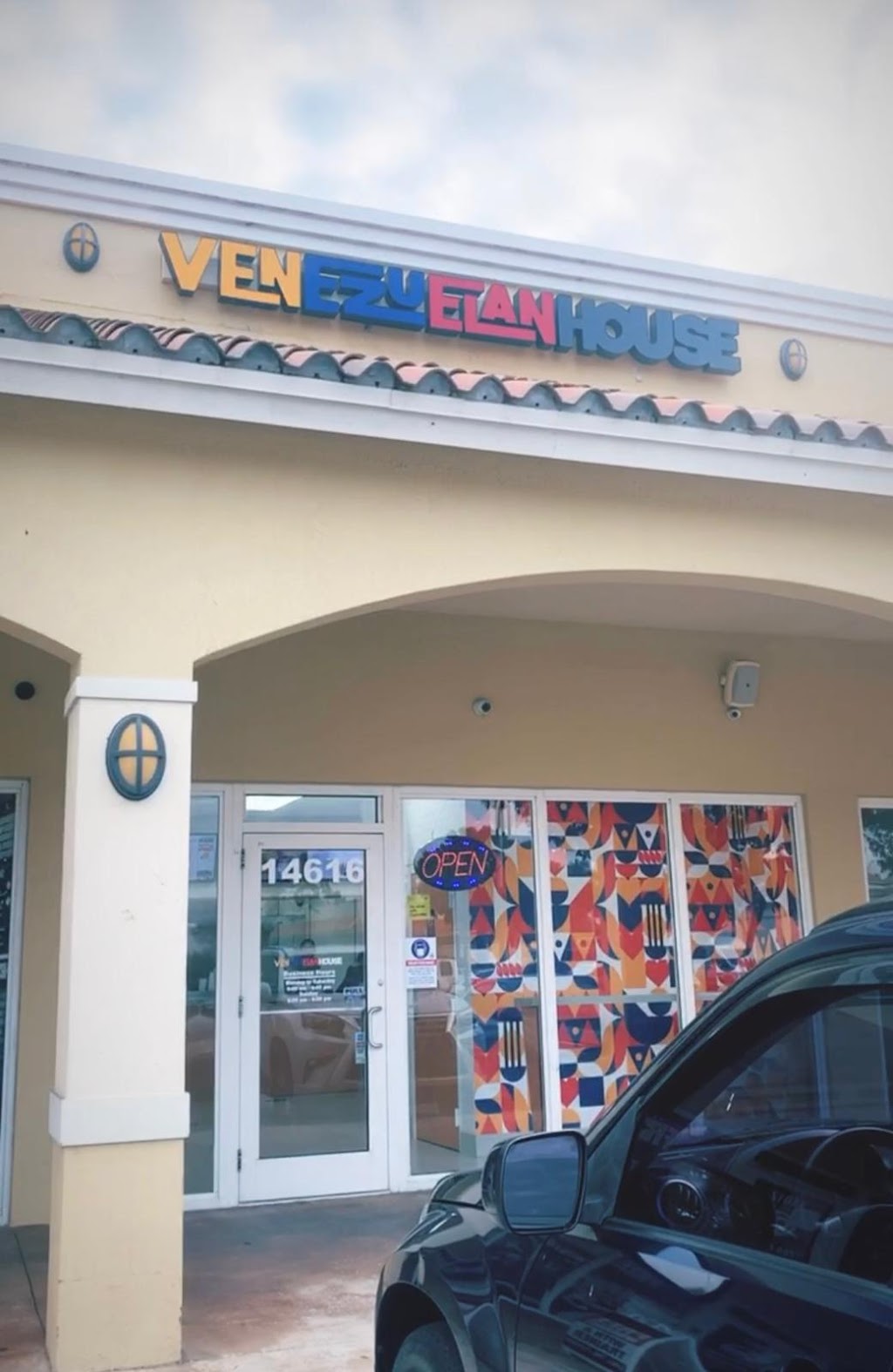 Venezuelan House | 14616 SW 8th St, Miami, FL 33184, USA | Phone: (786) 615-2526