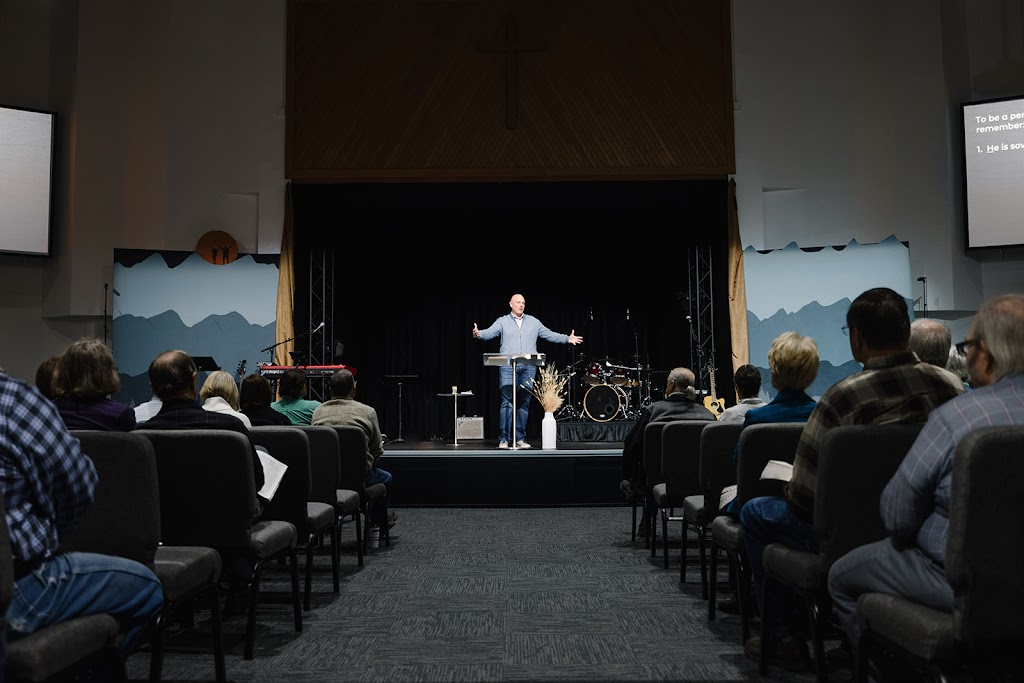 Lakes Free Church | 29620 Olinda Trail, Lindstrom, MN 55045, USA | Phone: (651) 257-2677