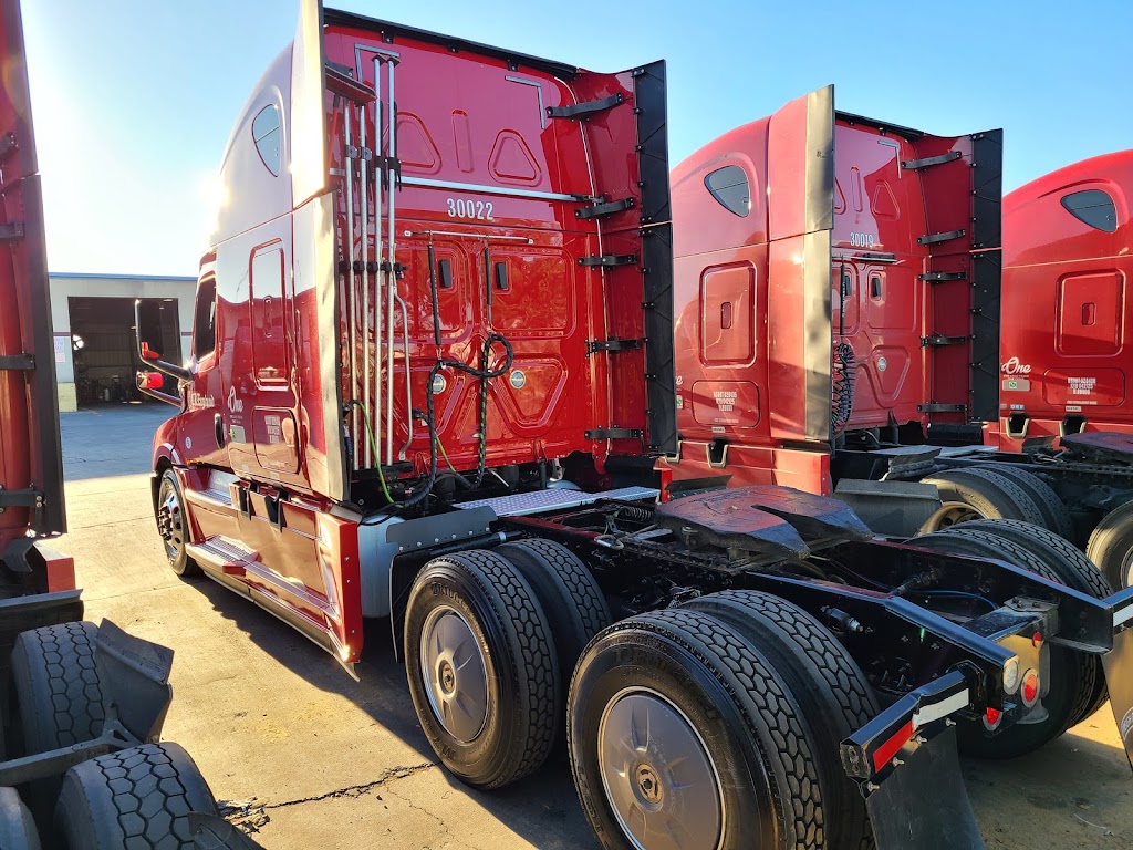 Blue Beacon Truck Wash of Laredo, TX | 1020 Beltway Parkway I-35 South Bound Exit 13, Laredo, TX 78045, USA | Phone: (956) 436-5416