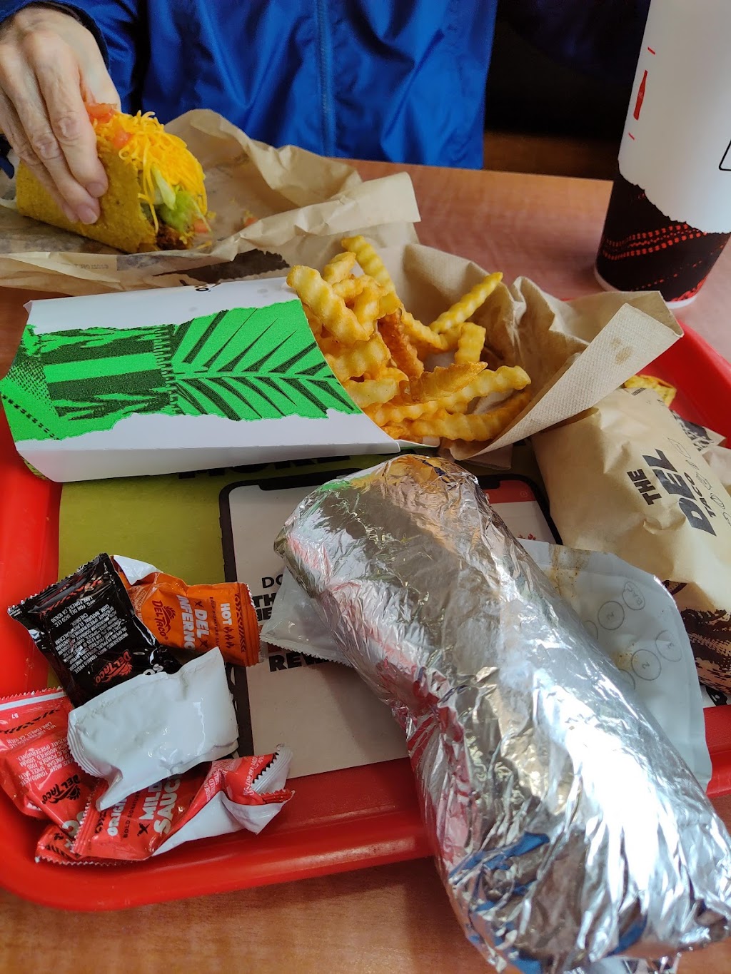 Del Taco | 6118 Clay St, Riverside, CA 92509, USA | Phone: (951) 681-6764