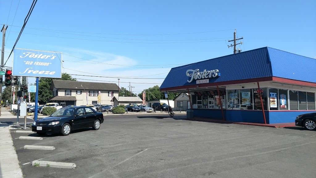 Fosters Freeze | 906 W Yosemite Ave, Manteca, CA 95336, USA | Phone: (209) 823-5691