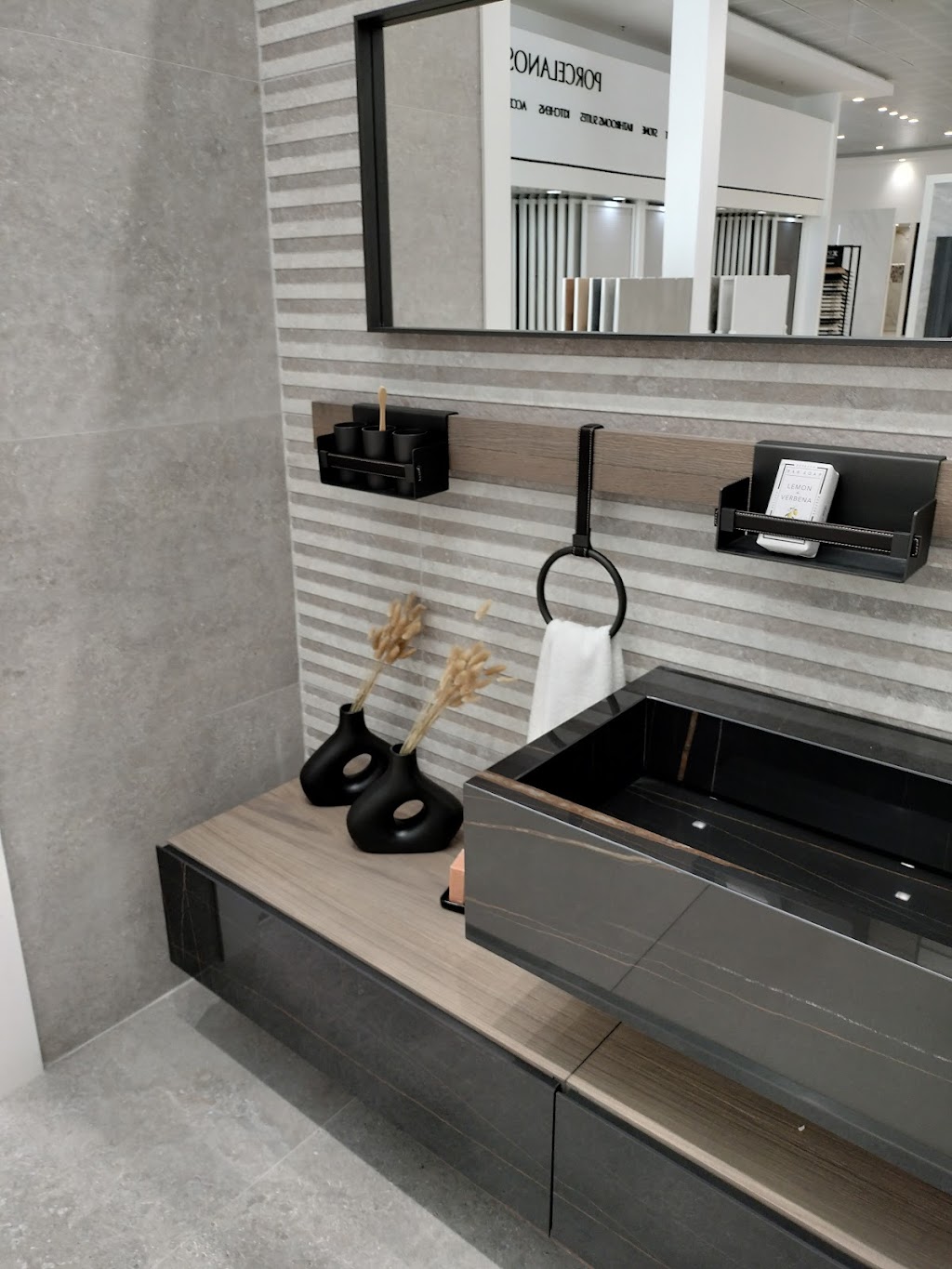 Porcelanosa - Tiles, Kitchen and Bathroom | 391 E Brokaw Rd, San Jose, CA 95112, USA | Phone: (408) 467-9400