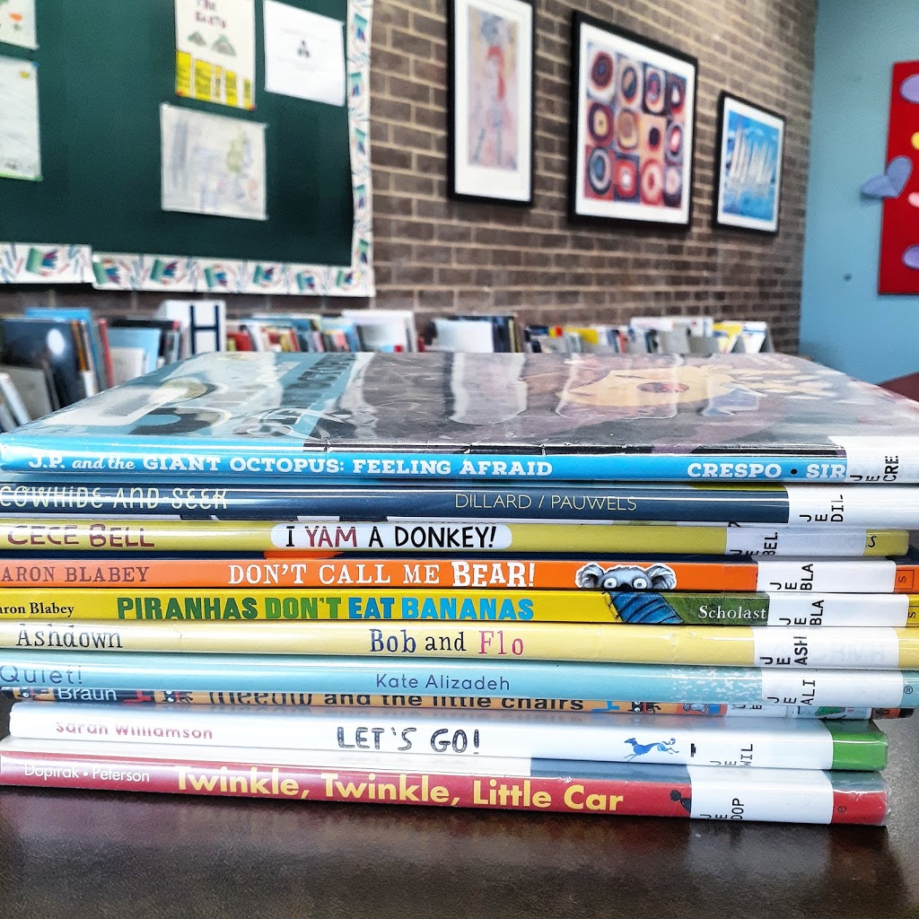 Lakewood Branch Library | 6121 Worth St, Dallas, TX 75214, USA | Phone: (214) 670-1376