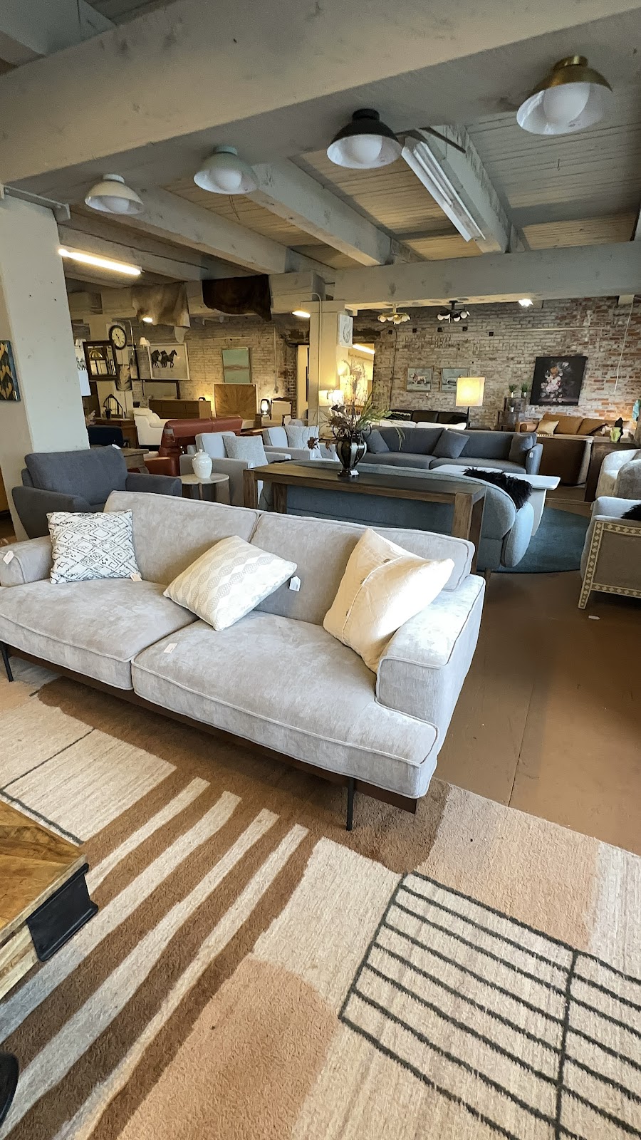 Ballard Consignment - Everett - Furniture & Decor | 3210 Hewitt Ave, Everett, WA 98201, USA | Phone: (425) 259-9998