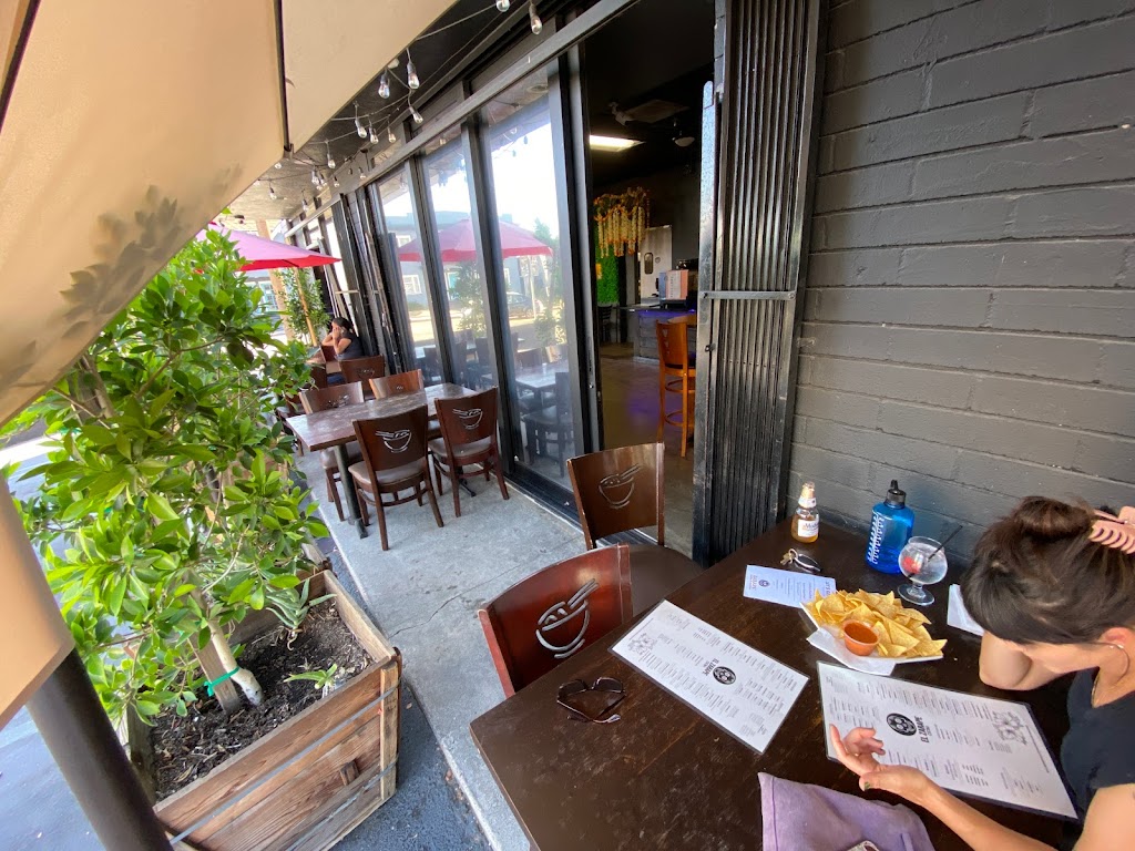 El zarape Melrose | 3729 4809 Melrose Ave, Los Angeles, CA 90029, USA | Phone: (323) 848-4609