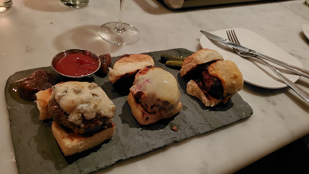 Murrays Cheese Bar | 28-30 Jackson Ave, Queens, NY 11101, USA | Phone: (347) 990-2130