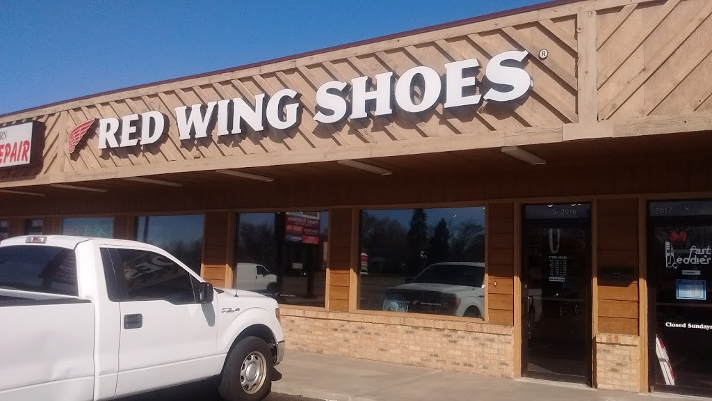 Red Wing Shoes of Merrillville | 2016 81st Ave, Merrillville, IN 46410, USA | Phone: (219) 756-0726