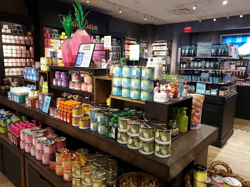 Bath & Body Works | 5446 New Hope Commons Dr, Durham, NC 27707, USA | Phone: (919) 768-4562